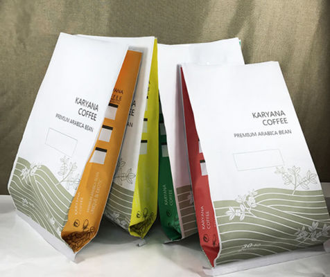 Sacchetti di carta kraft impermeabili a pareti multiple Soluzione di imballaggio personalizzabile