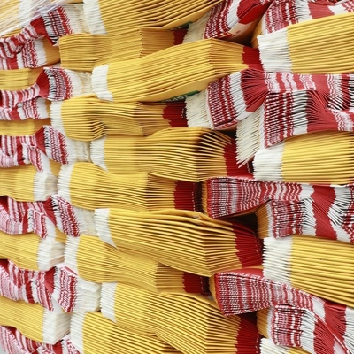 Imballaggio adesivo di Multiwall Kraft di 2/3 di piega delle mattonelle inferiori quadrate dei sacchi di carta 20kg 25kg