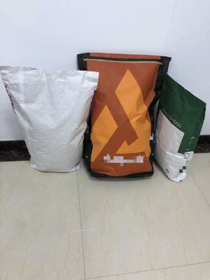 Servizio di stampa di spessore personalizzabile disponibile